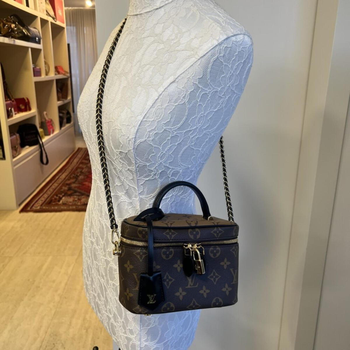 LOUIS VUITTON VANITY PM